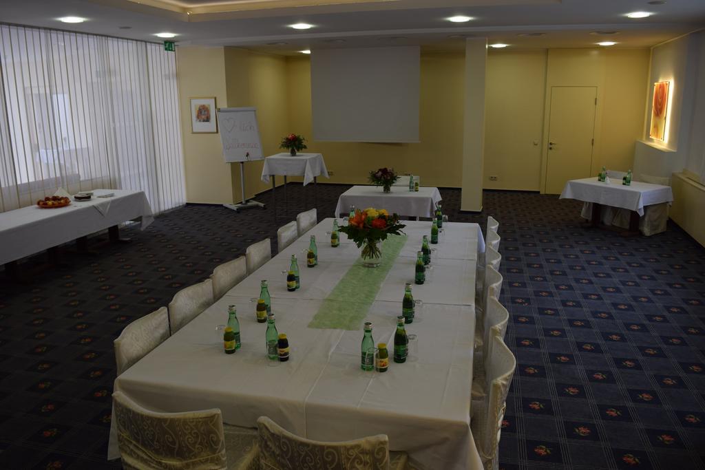 אמשטטן Stadthotel Guertler מראה חיצוני תמונה